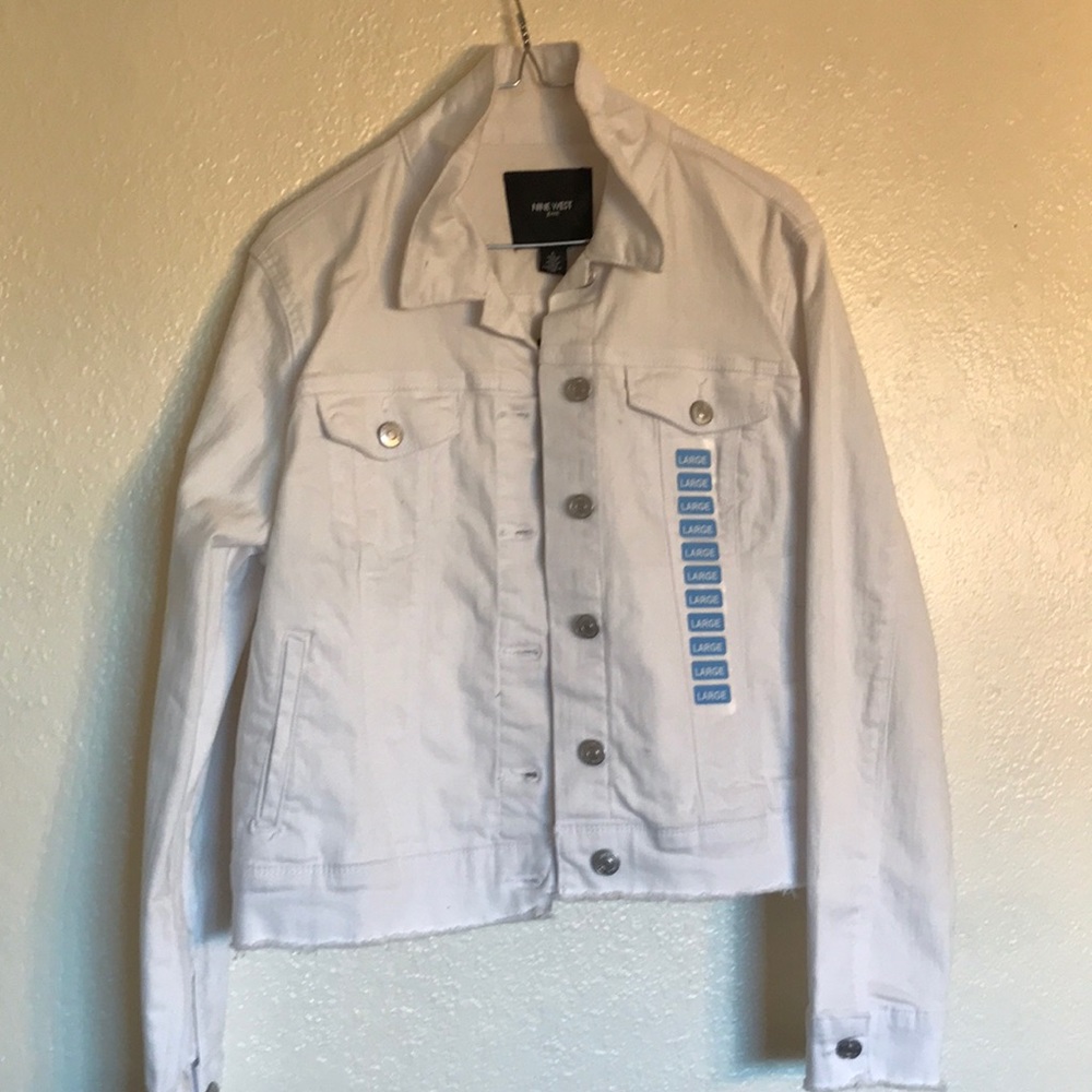 NWT Nine West white denim jacket